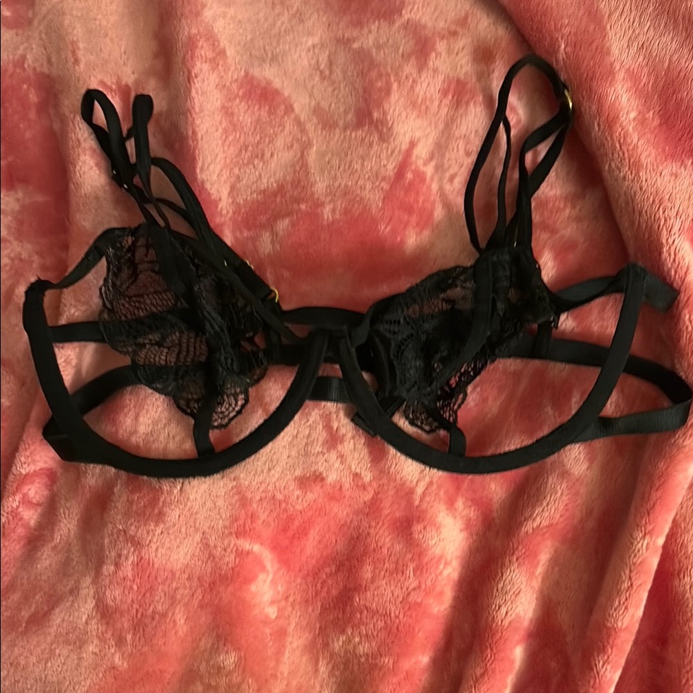 Blue Bella 34D Black Lace Underwire Bra